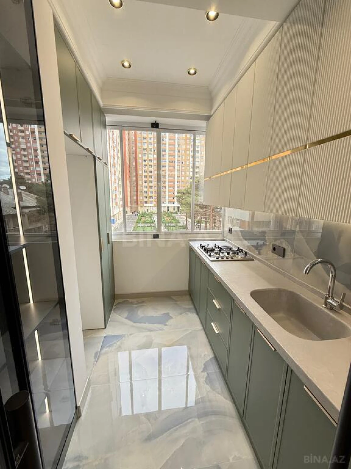 Satılır 3 otaqlı mənzil 70 m²