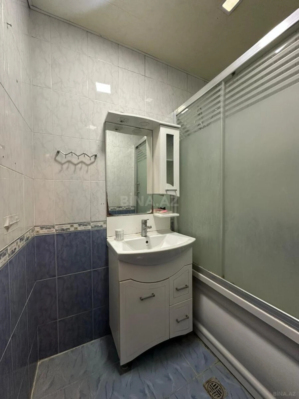 Kirayə verilir 3 otaqlı mənzil 92 m²