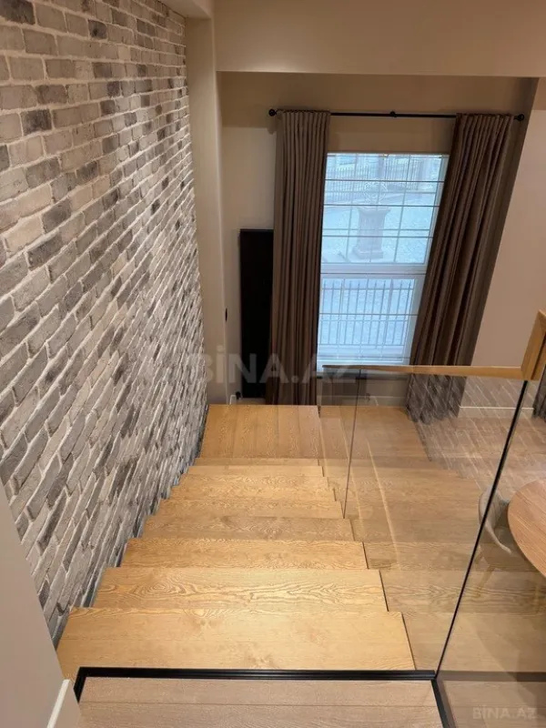 Kirayə verilir 3 otaqlı mənzil 120 m²