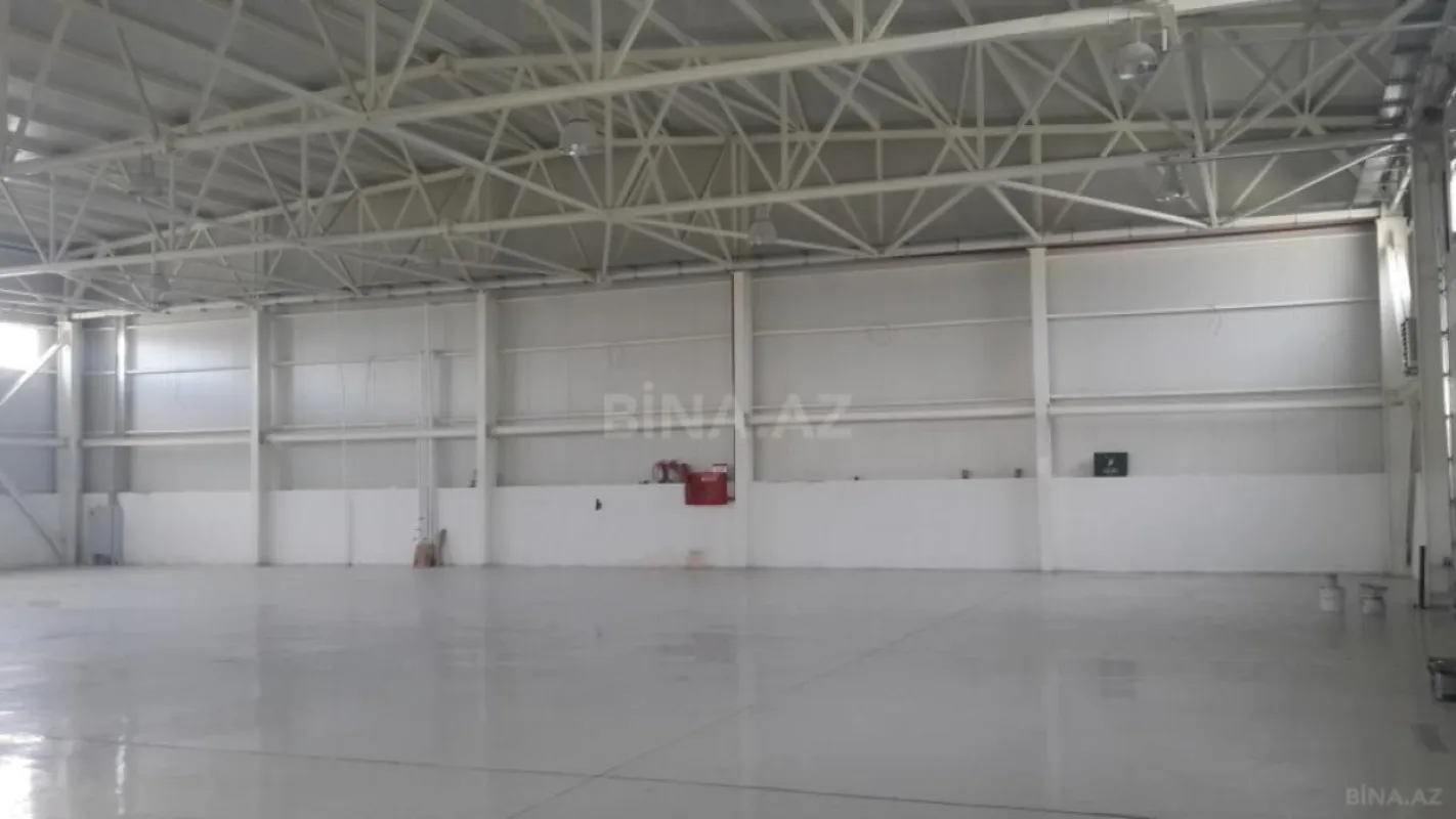 Kirayə verilir obyekt 2000 m²