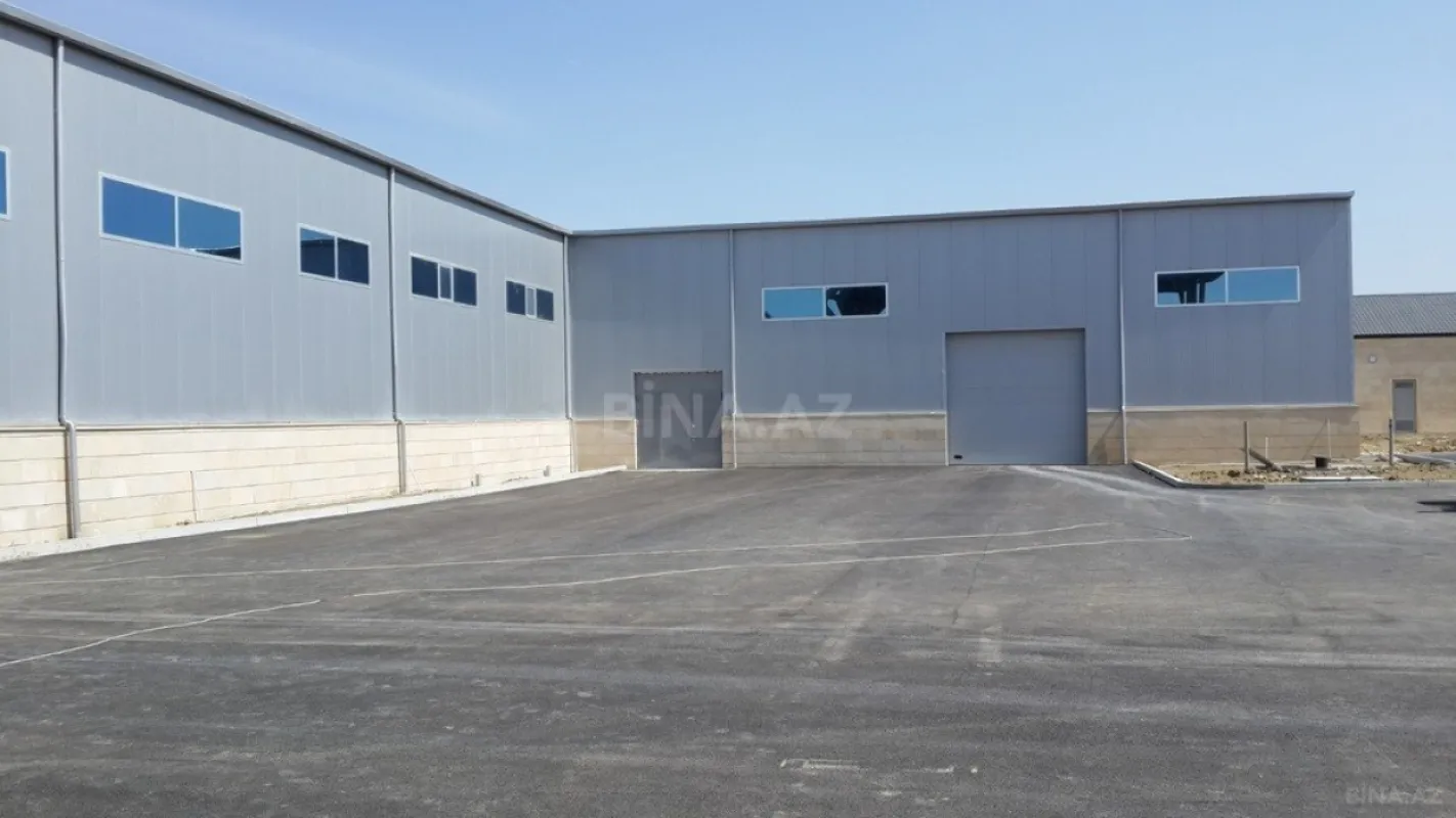 Kirayə verilir obyekt 2000 m²