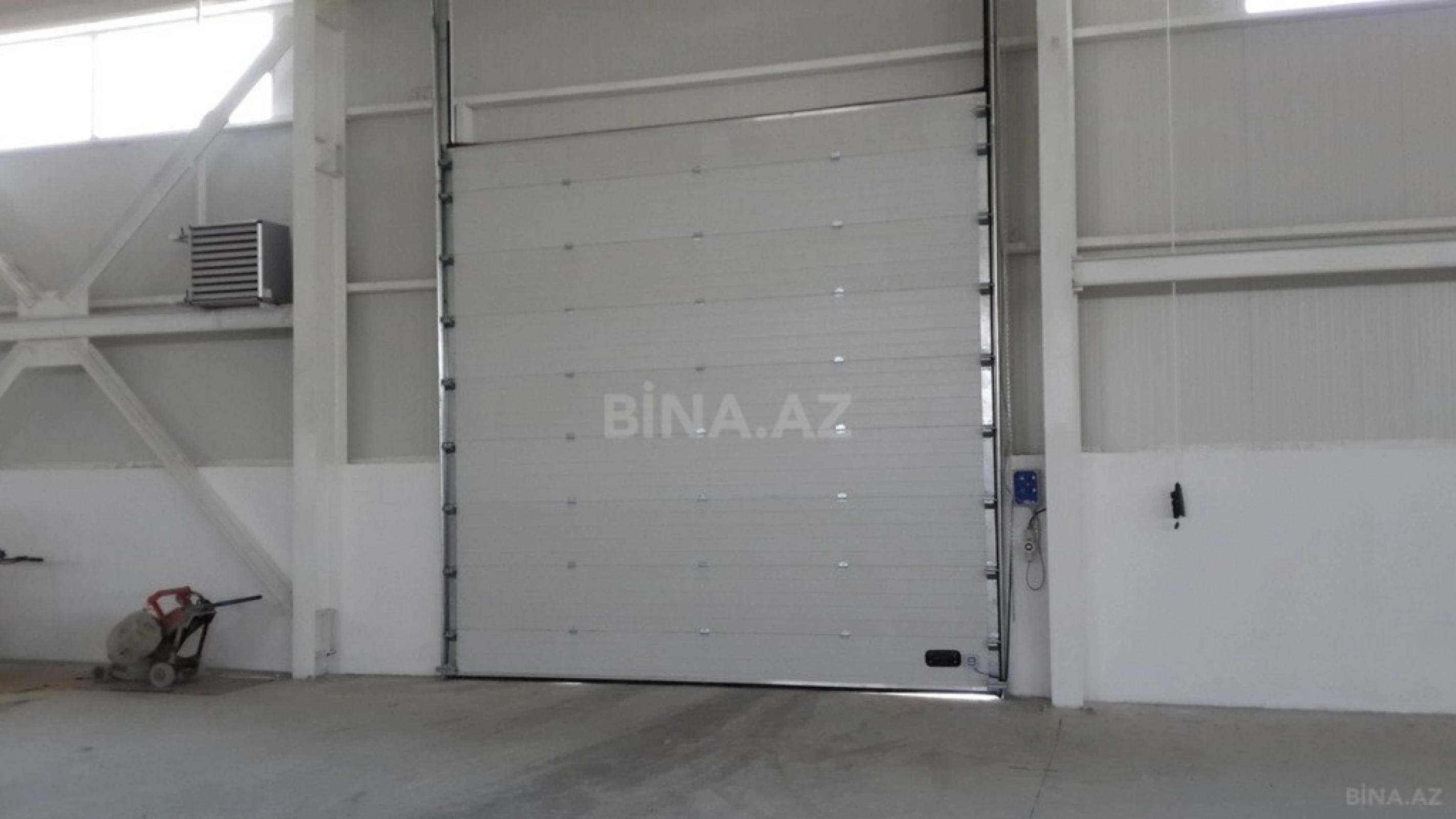 Kirayə verilir obyekt 2000 m²