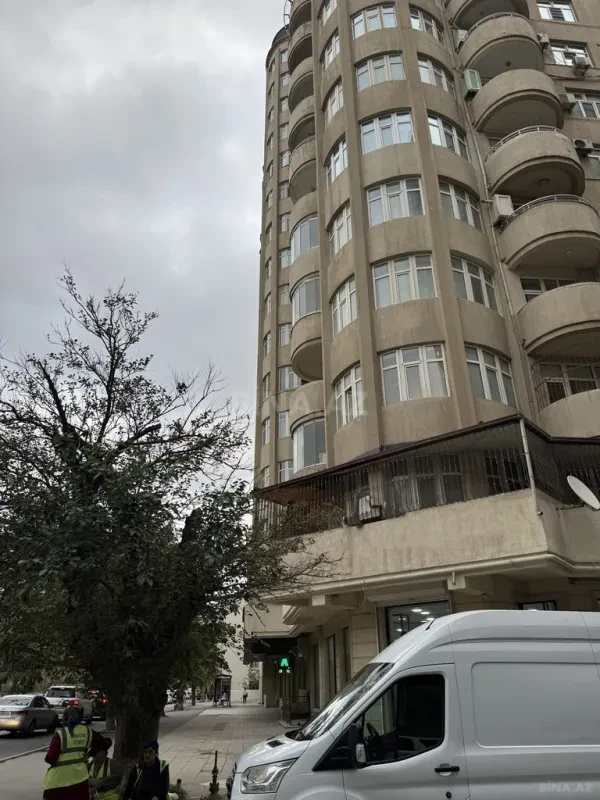 Satılır 2 otaqlı mənzil 72.2 m²