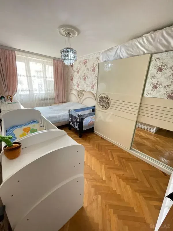 Satılır 2 otaqlı mənzil 60 m²
