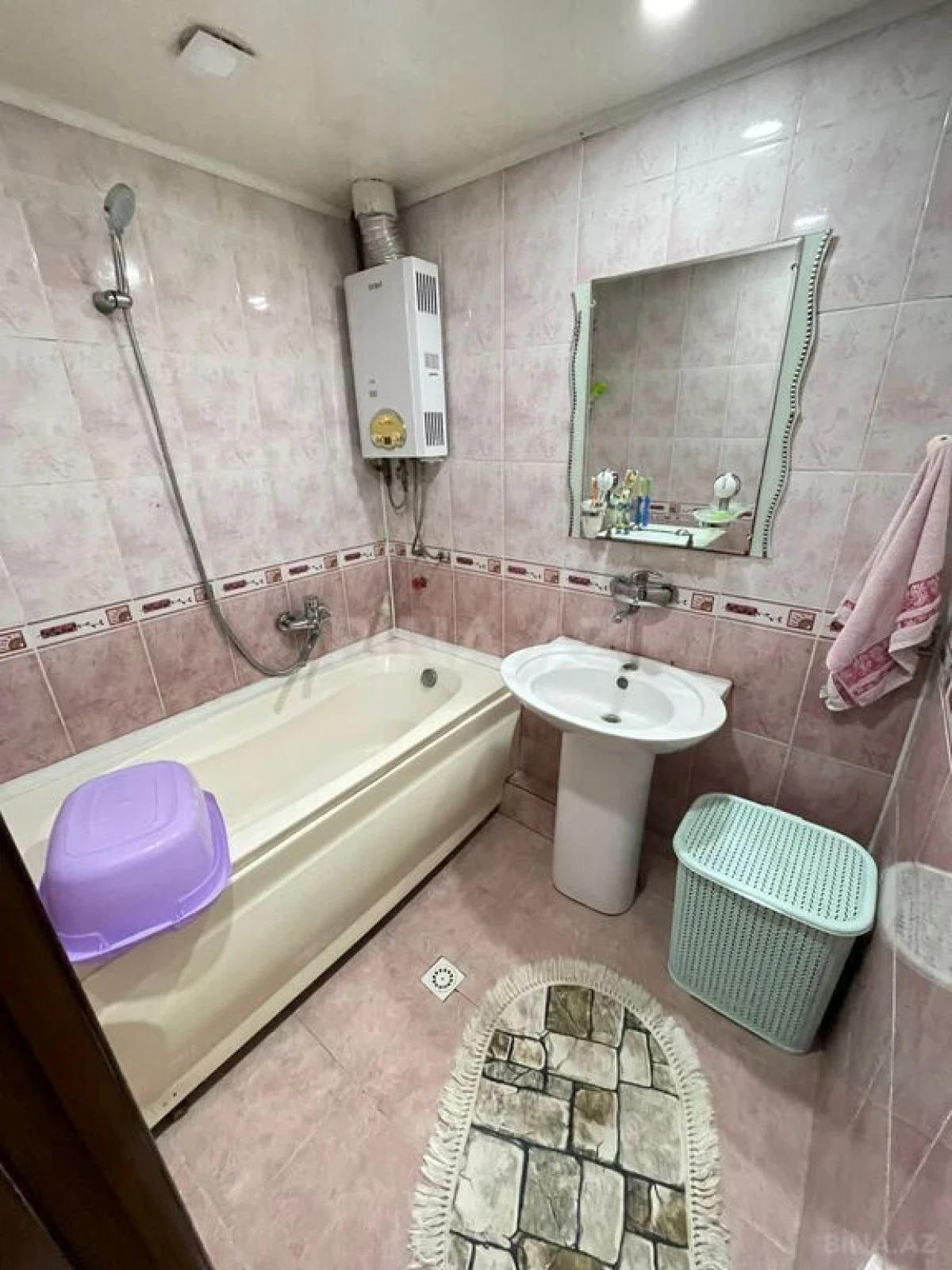 Satılır 2 otaqlı mənzil 60 m²