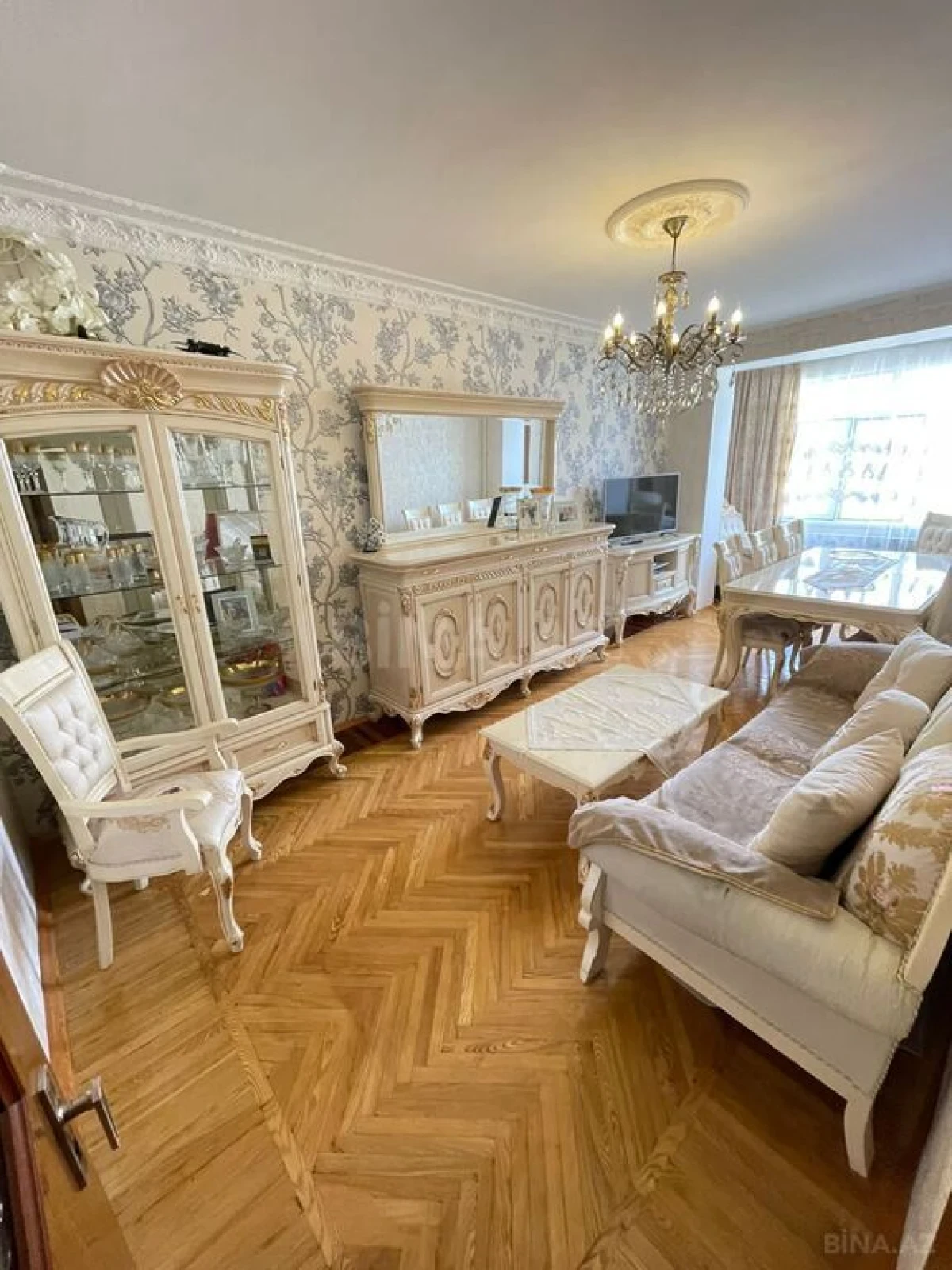 Satılır 2 otaqlı mənzil 60 m²