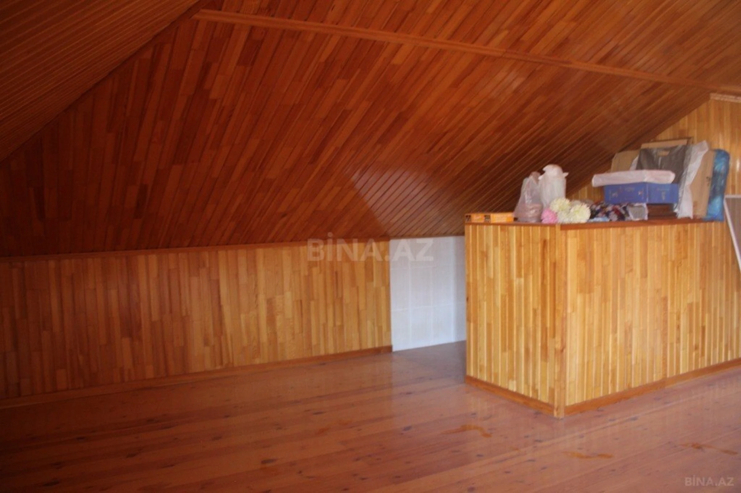 Satılır 6 otaqlı həyət evi 500 m²