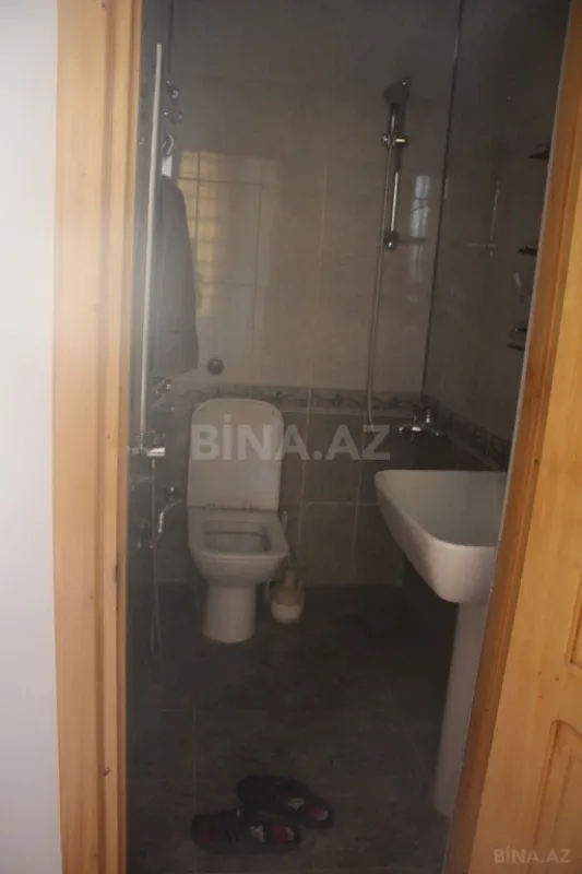 Satılır 6 otaqlı həyət evi 500 m²