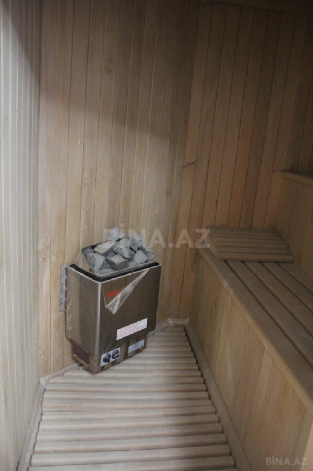 Satılır 6 otaqlı həyət evi 500 m²