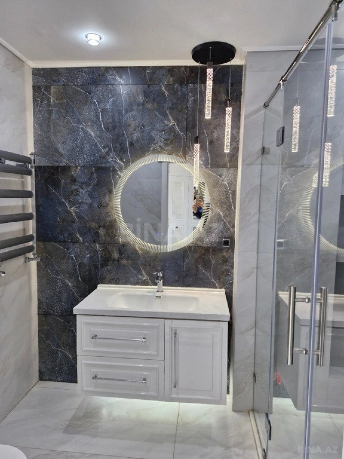 Satılır 3 otaqlı mənzil 114 m²