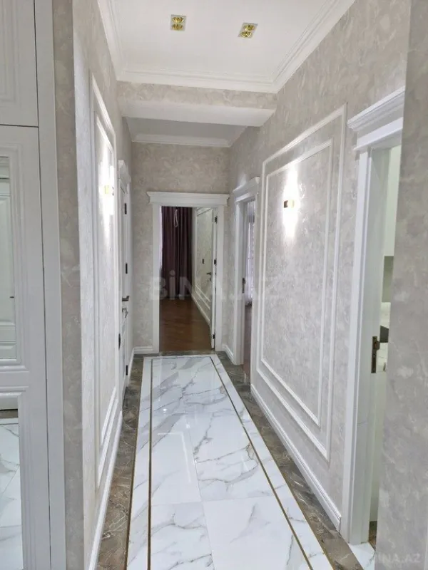 Satılır 3 otaqlı mənzil 114 m²