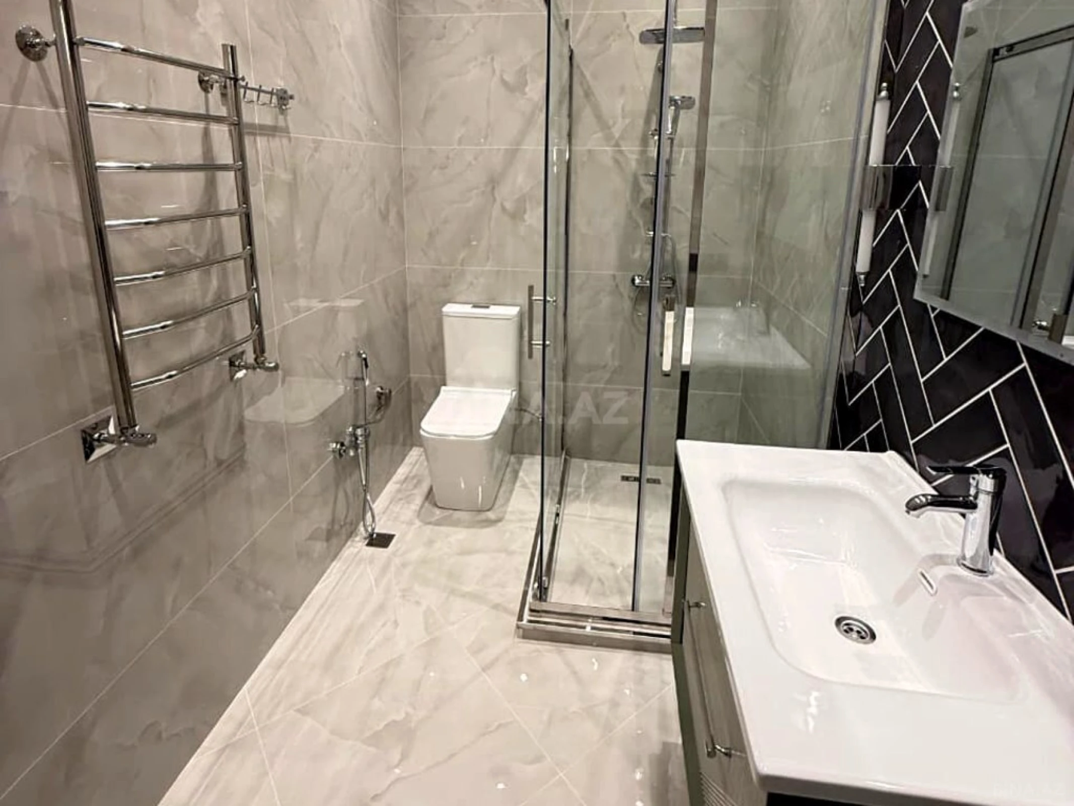 Satılır 3 otaqlı mənzil 70 m²