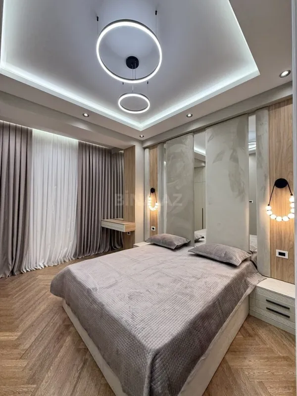 Satılır 2 otaqlı mənzil 68 m²