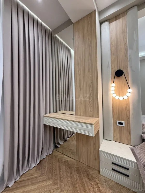 Satılır 2 otaqlı mənzil 68 m²