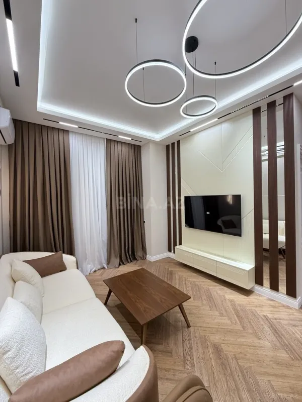 Satılır 2 otaqlı mənzil 68 m²