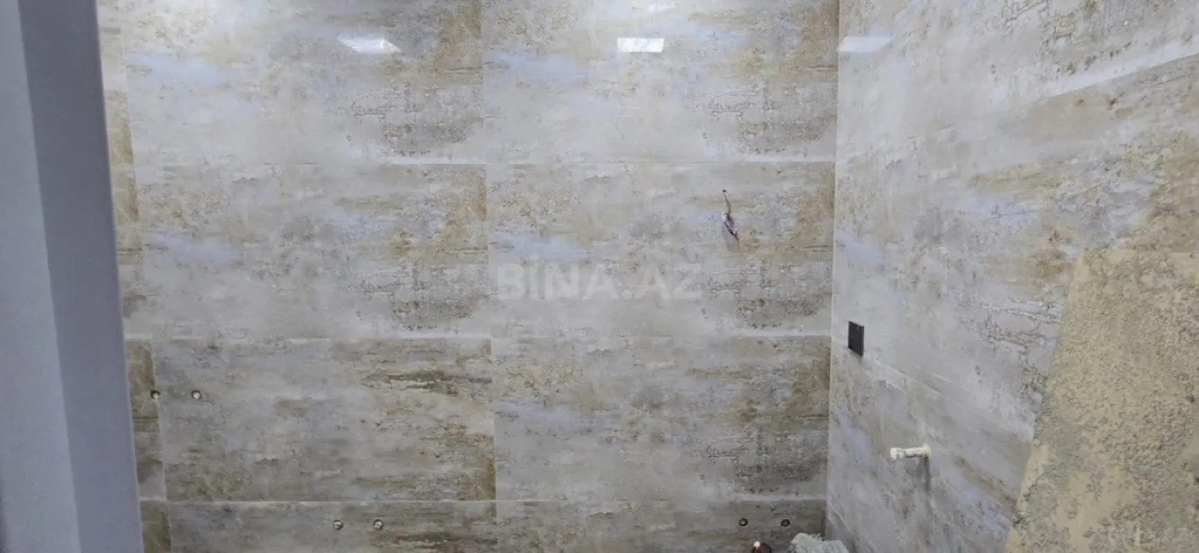 Satılır 2 otaqlı mənzil 70 m²