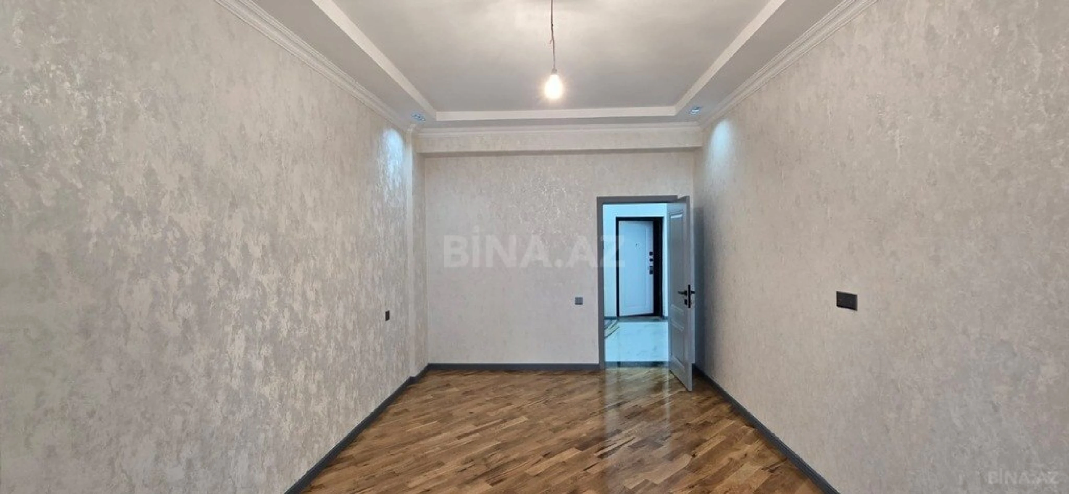 Satılır 2 otaqlı mənzil 70 m²