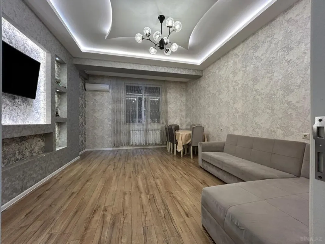 Satılır 2 otaqlı mənzil 76 m²