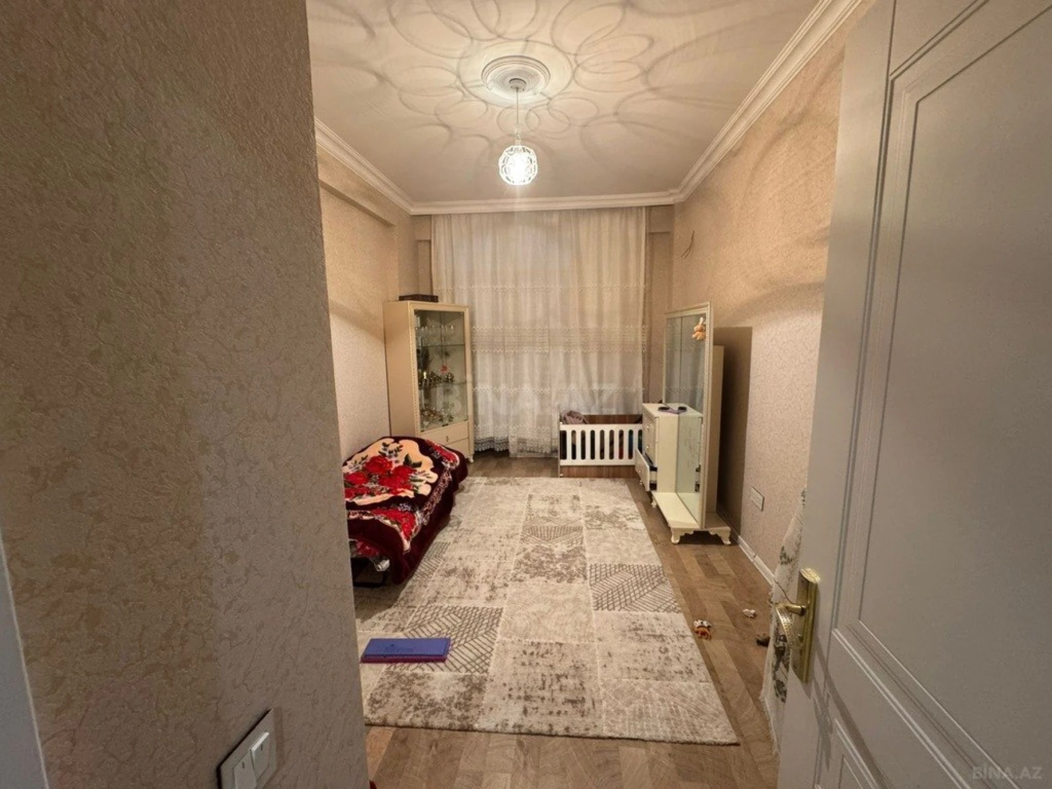 Satılır 3 otaqlı mənzil 108 m²
