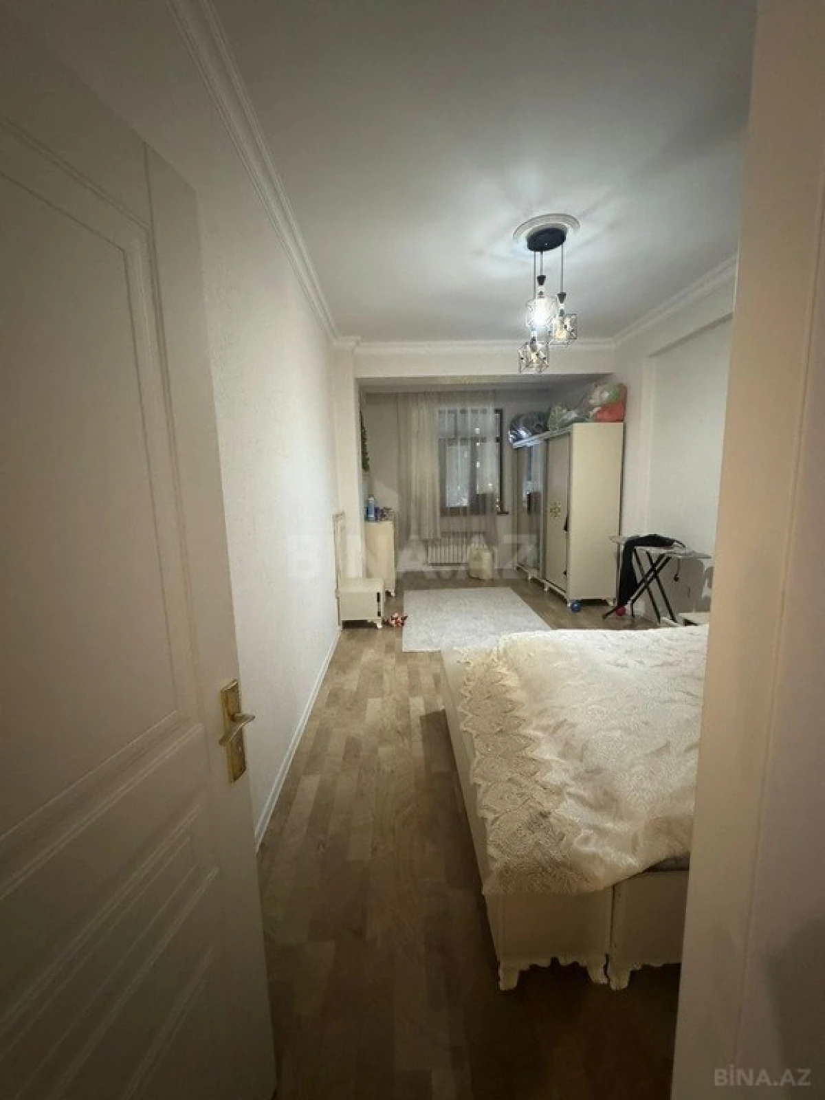 Satılır 3 otaqlı mənzil 108 m²