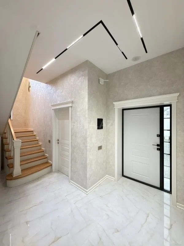 Satılır 4 otaqlı həyət evi 170 m²