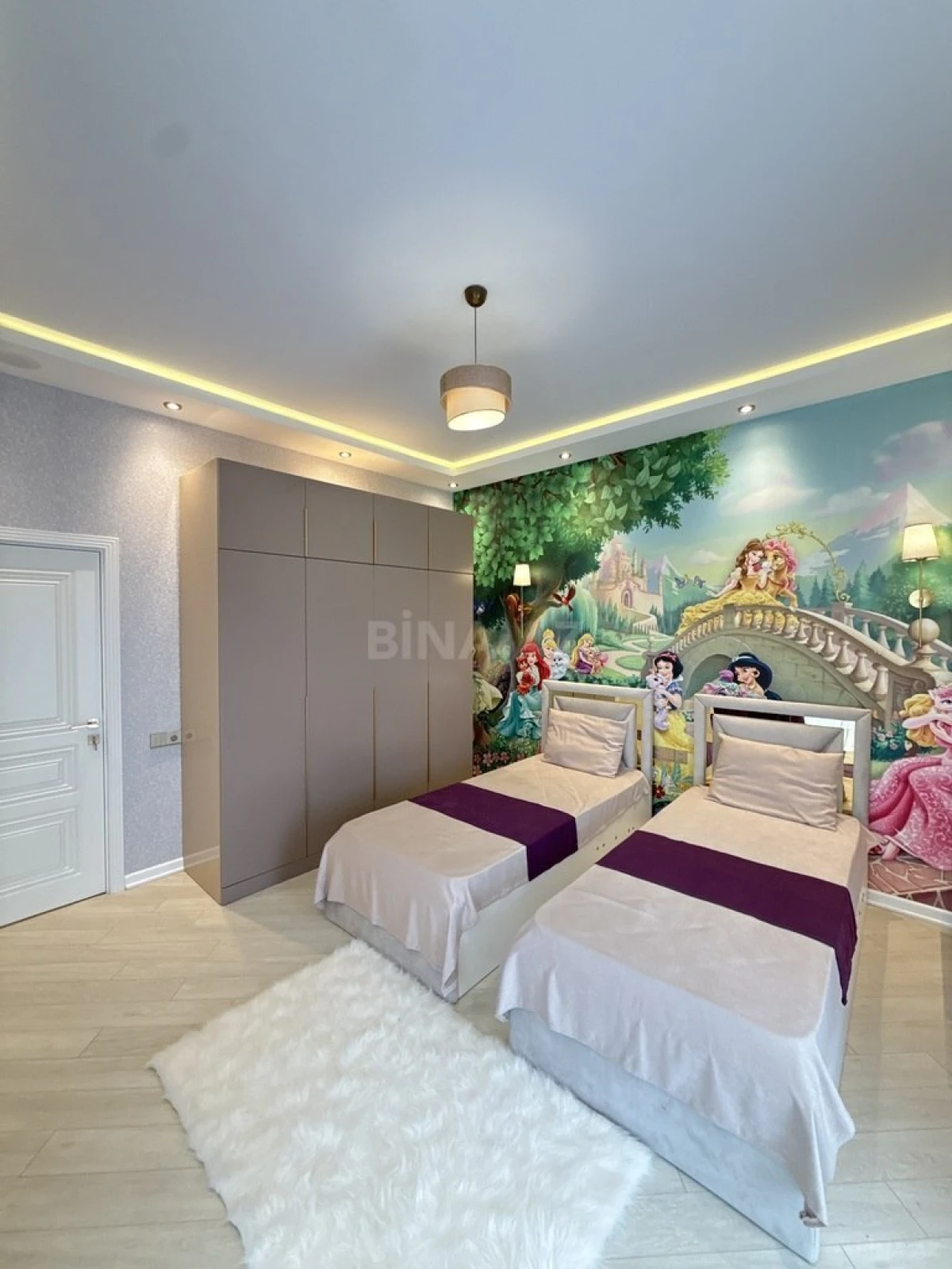Satılır 4 otaqlı həyət evi 170 m²