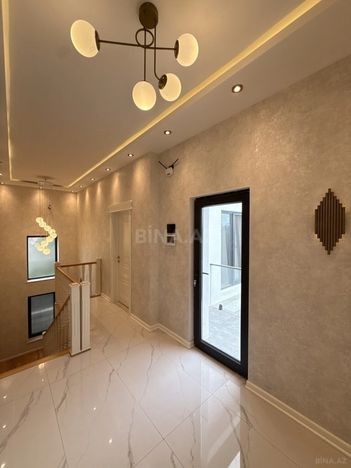 Satılır 4 otaqlı həyət evi 170 m²