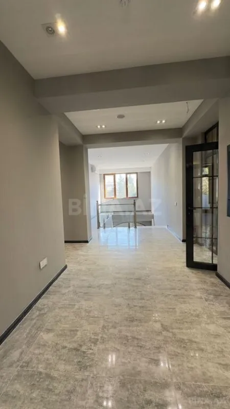 Kirayə verilir obyekt 230 m²