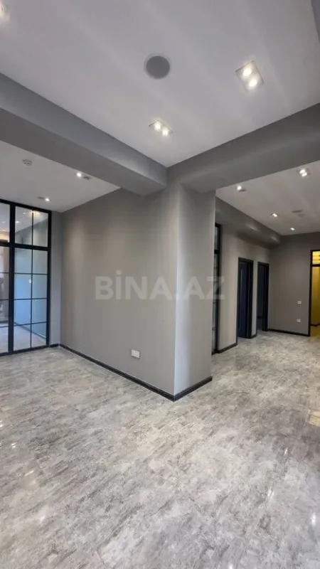 Kirayə verilir obyekt 230 m²