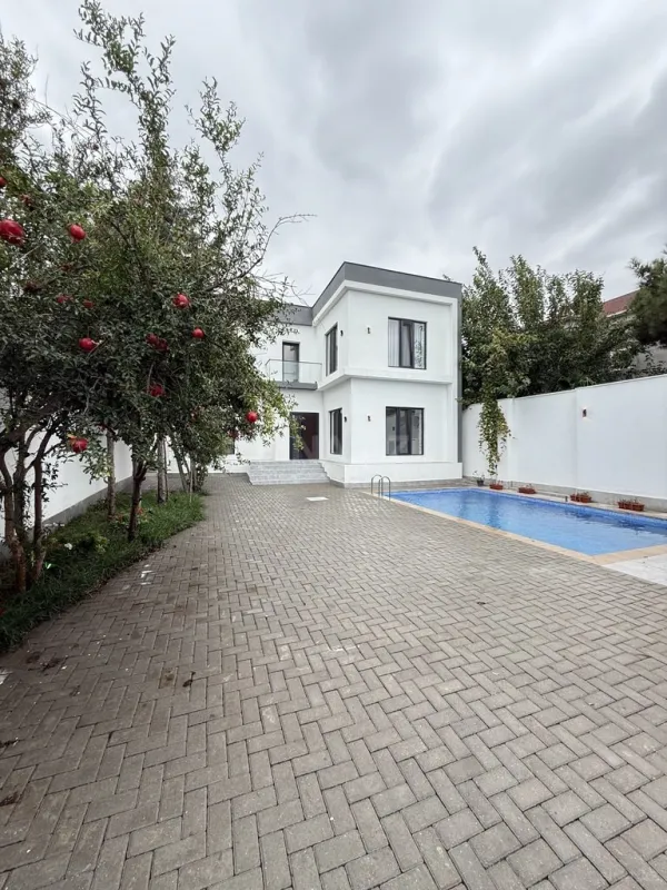 Satılır 4 otaqlı həyət evi 170 m²
