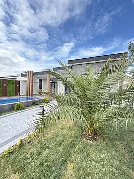 Satılır 4 otaqlı həyət evi 165 m²