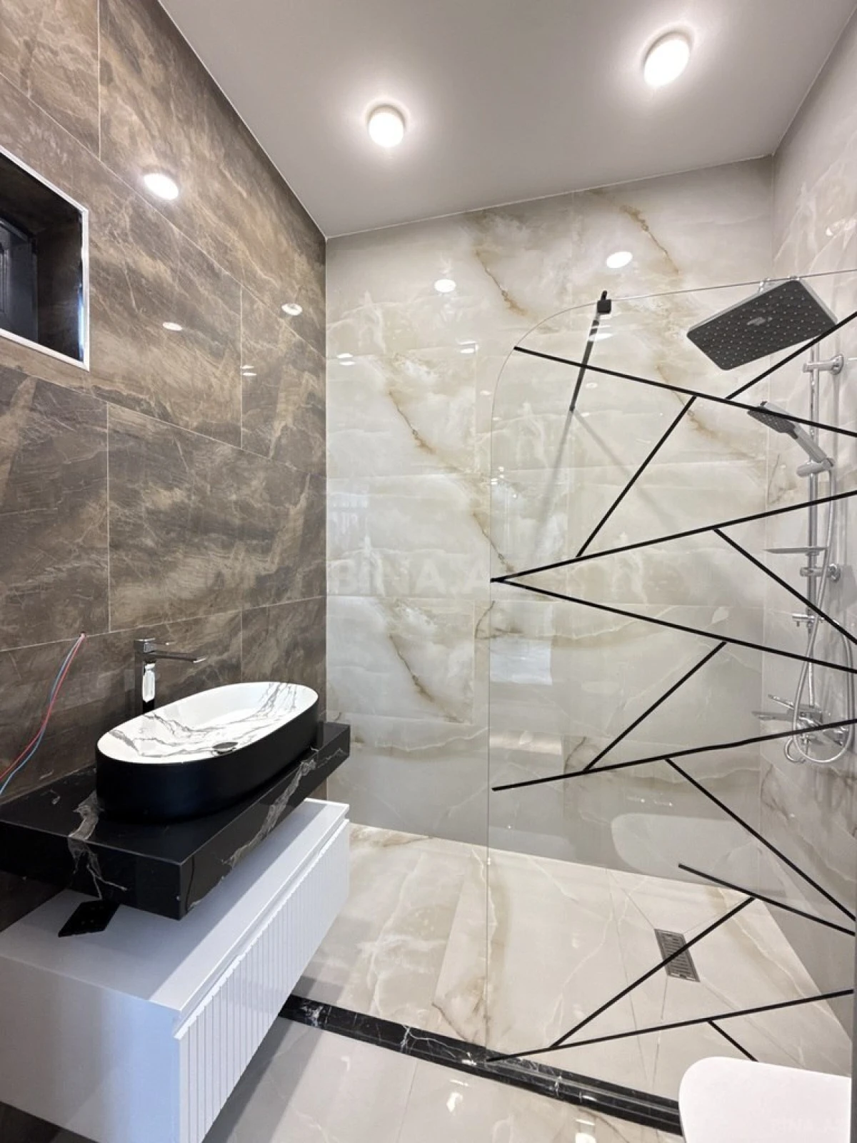 Satılır 4 otaqlı həyət evi 165 m²