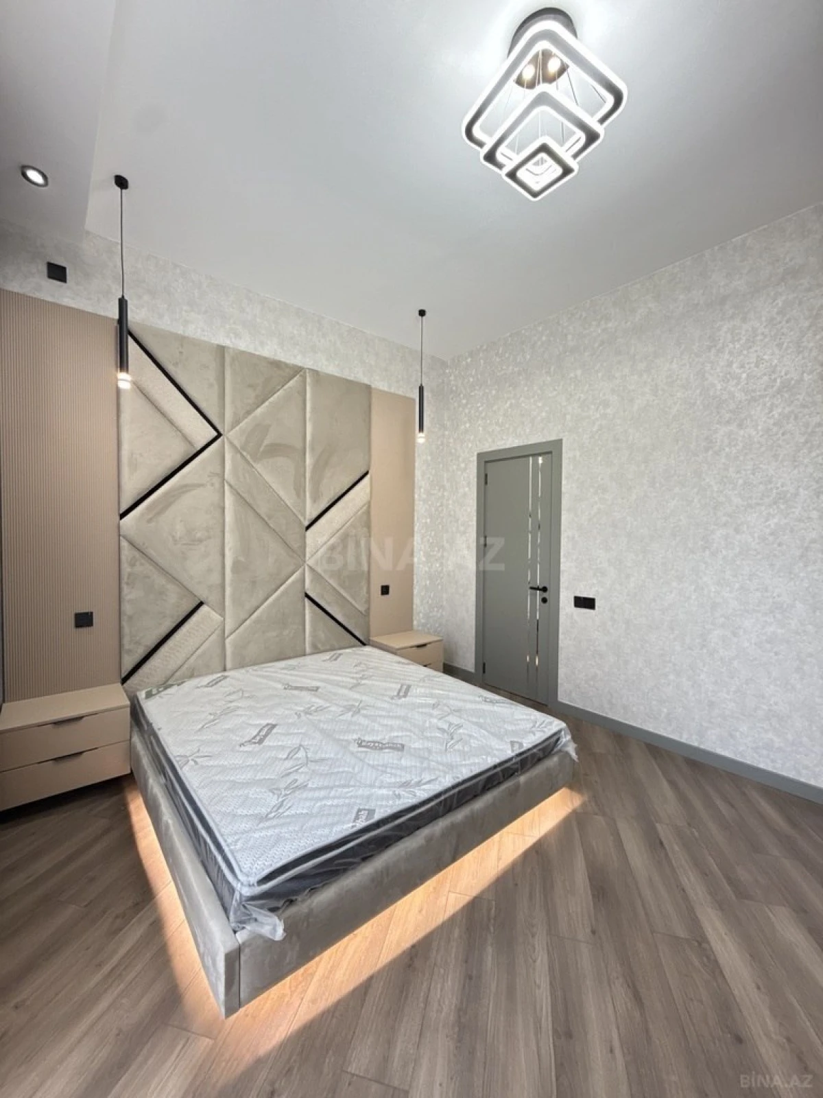 Satılır 4 otaqlı həyət evi 165 m²