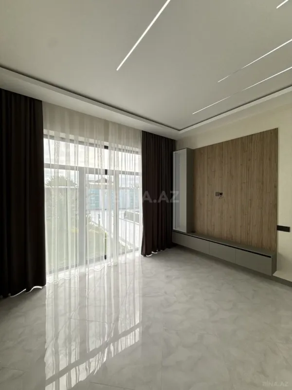 Satılır 4 otaqlı həyət evi 165 m²