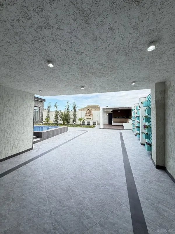 Satılır 4 otaqlı həyət evi 165 m²