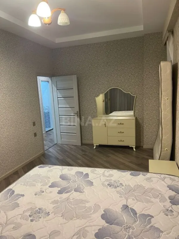 Satılır 2 otaqlı mənzil 100 m²