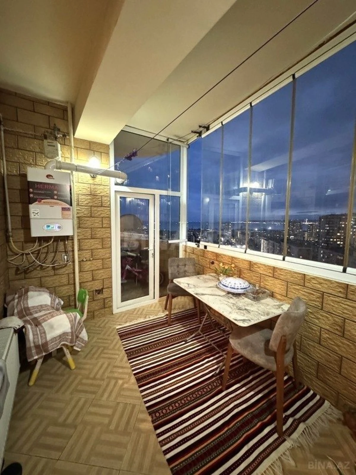 Satılır 3 otaqlı mənzil 115 m²