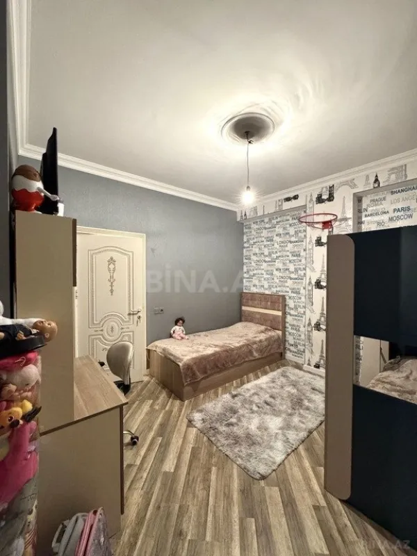 Satılır 3 otaqlı mənzil 115 m²