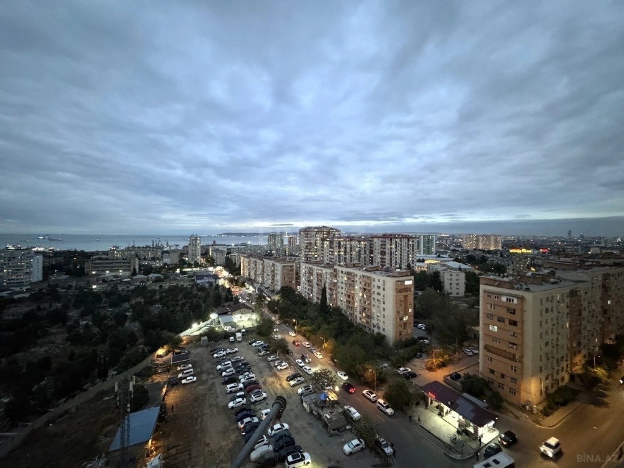 Satılır 3 otaqlı mənzil 115 m²