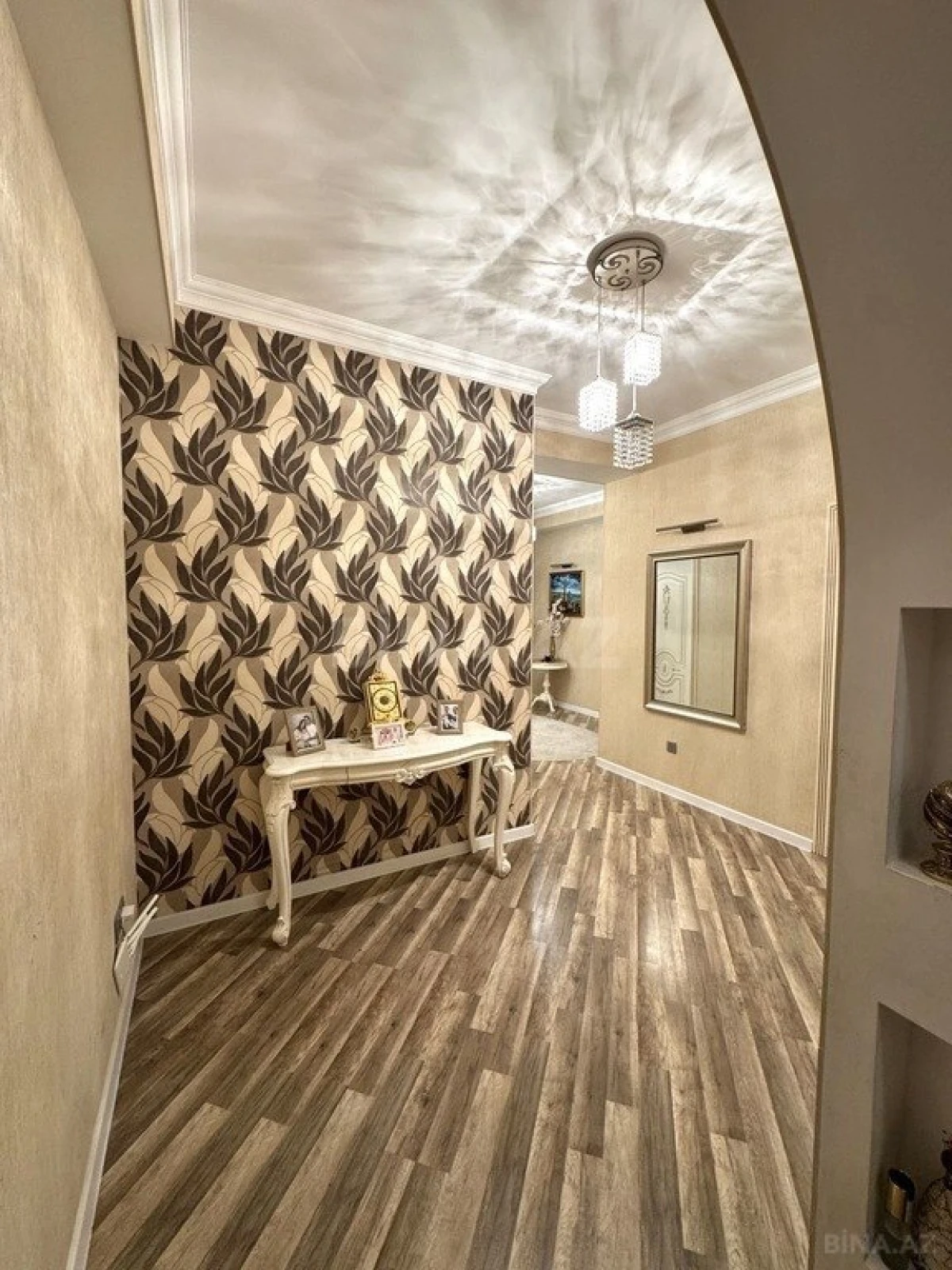 Satılır 3 otaqlı mənzil 115 m²