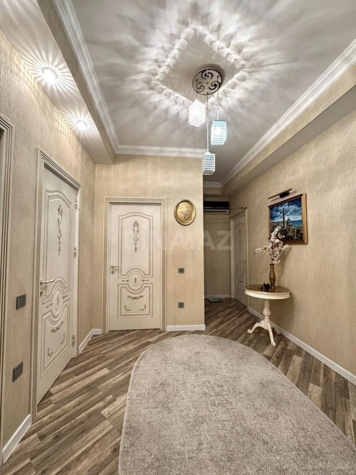 Satılır 3 otaqlı mənzil 115 m²