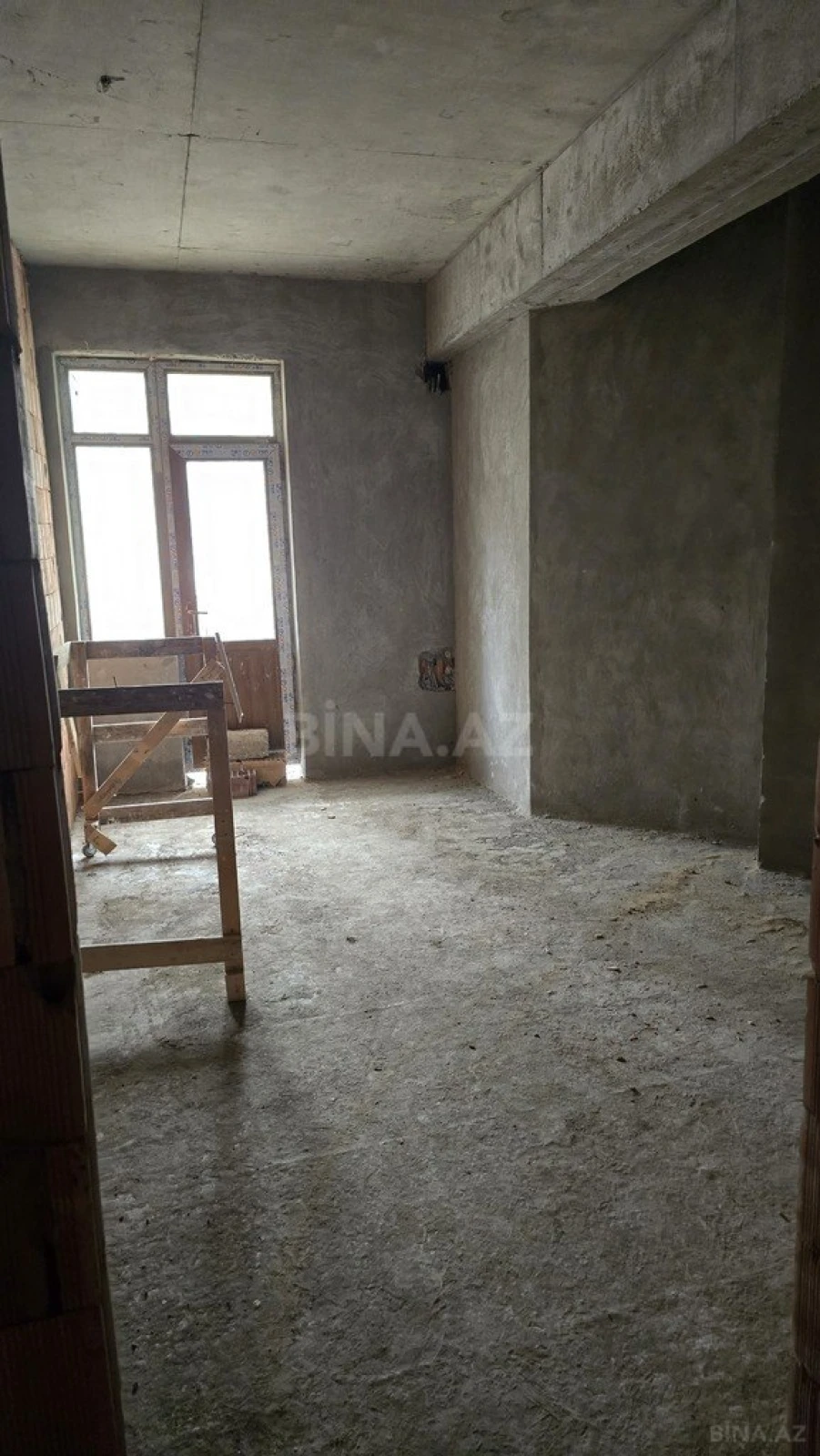 Satılır 4 otaqlı mənzil 148.5 m²