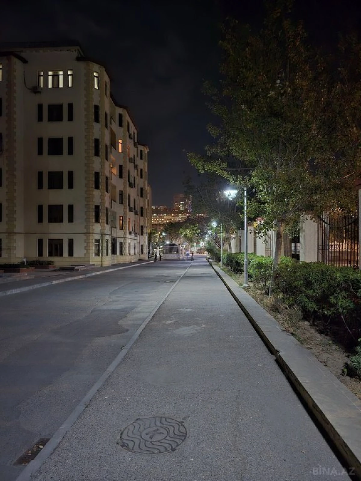 Satılır 4 otaqlı mənzil 148.5 m²