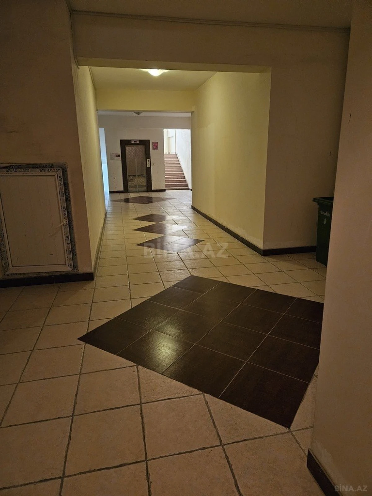 Satılır 4 otaqlı mənzil 148.5 m²
