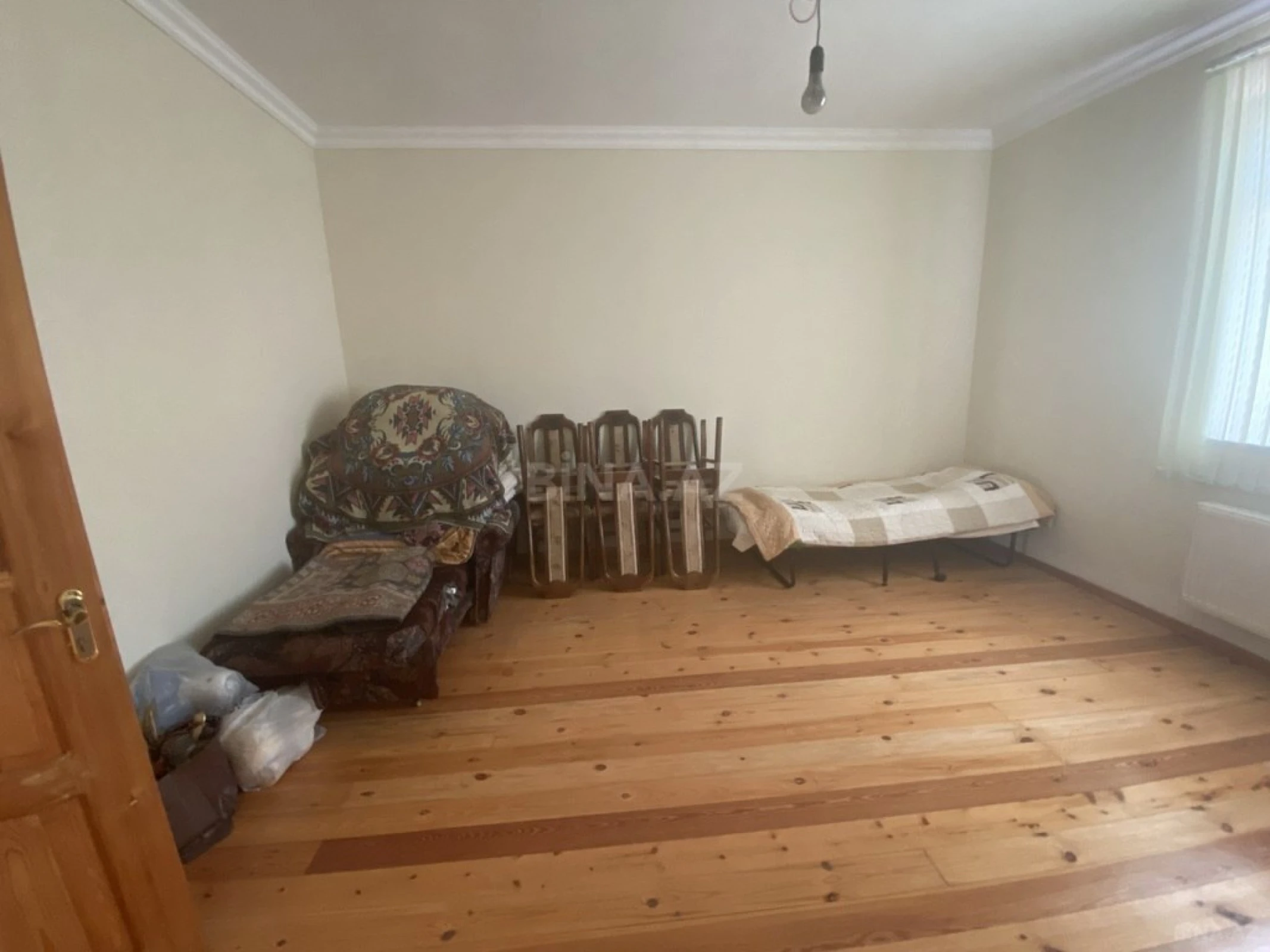 Satılır 4 otaqlı həyət evi 280 m²