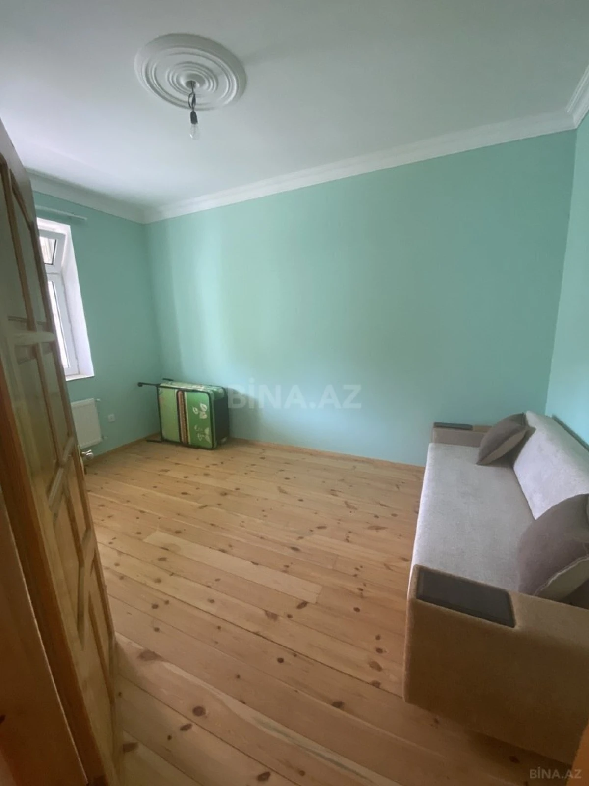 Satılır 4 otaqlı həyət evi 280 m²