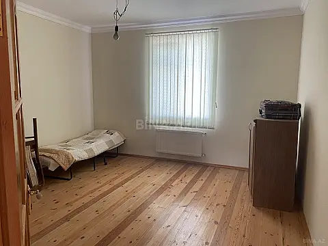 Satılır 4 otaqlı həyət evi 280 m²