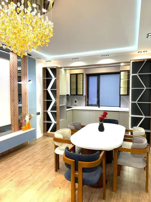 Satılır 3 otaqlı mənzil 100 m²