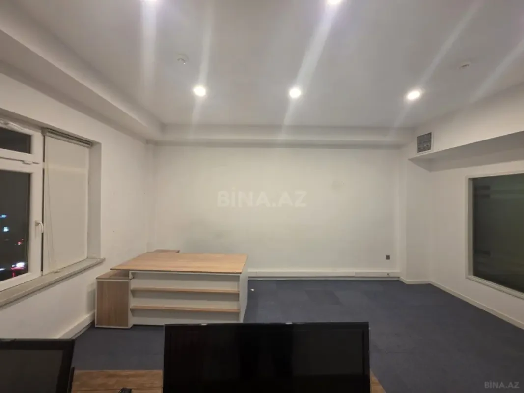 Kirayə verilir 1 otaqlı ofis 25 m²