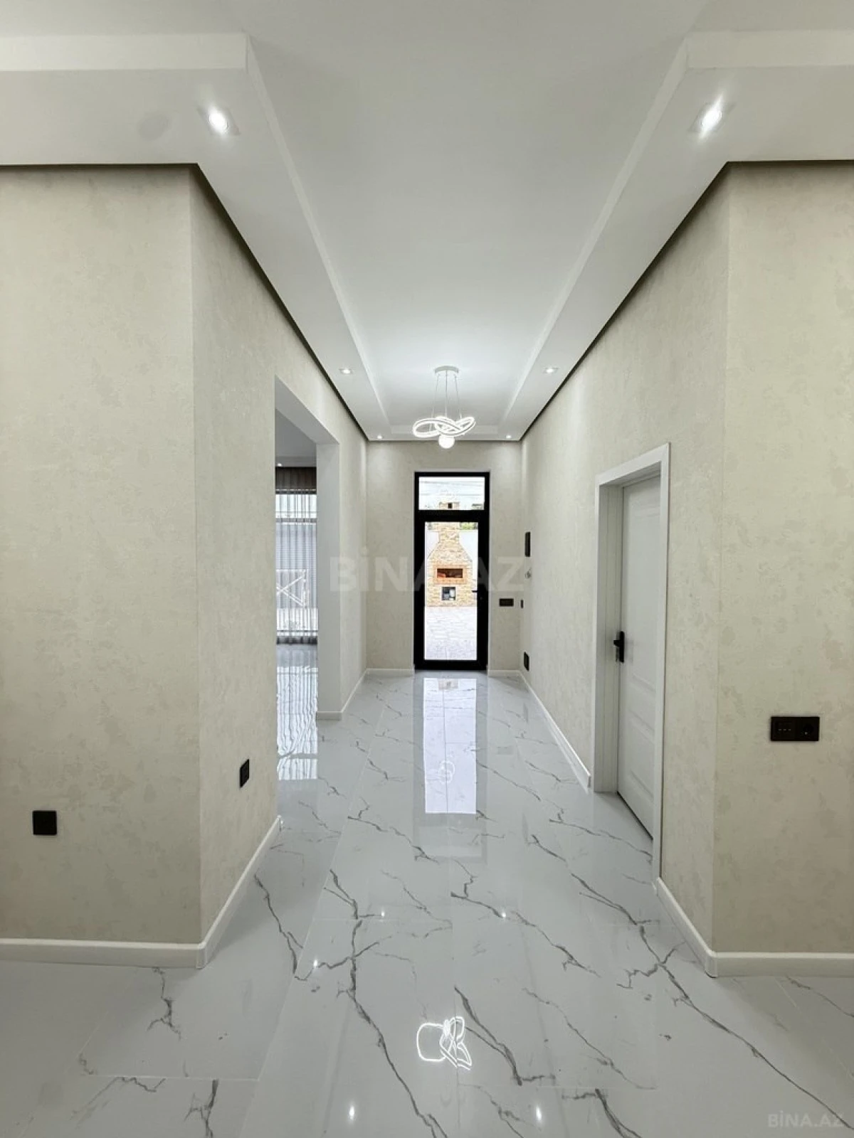 Satılır 4 otaqlı həyət evi 135 m²